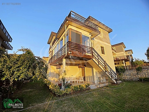 SAKURA PARK SİTESİNDE DENİZ MANZARALI MÜSTAKİL VİLLA