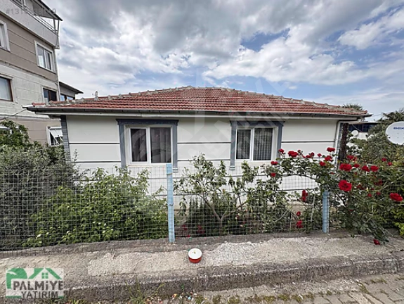 ÖZDEN MAHALLESİ BAHÇELİ MÜSTAKİL BİNADA KİRALIK 2+1